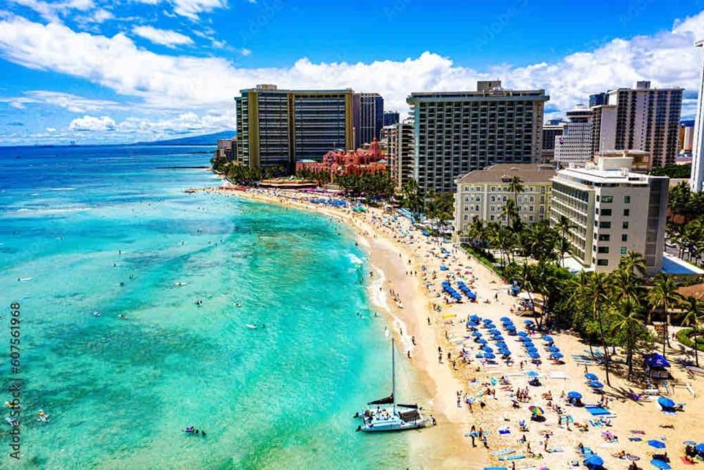 Seashore Waikiki Studio 1 Block From A Beach No Resort Fees Гонолулу Экстерьер фото