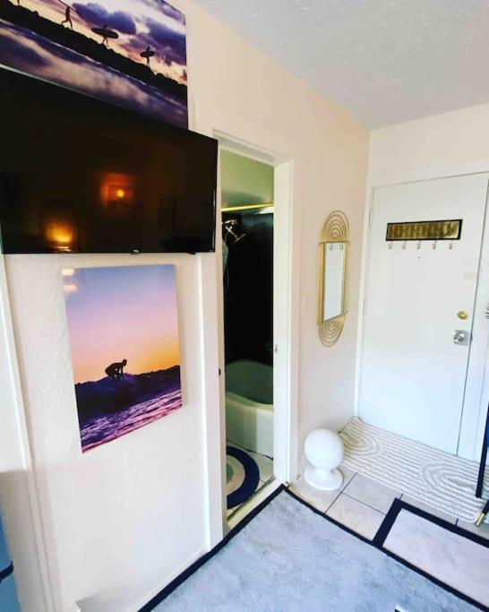 Seashore Waikiki Studio 1 Block From A Beach No Resort Fees Гонолулу Экстерьер фото