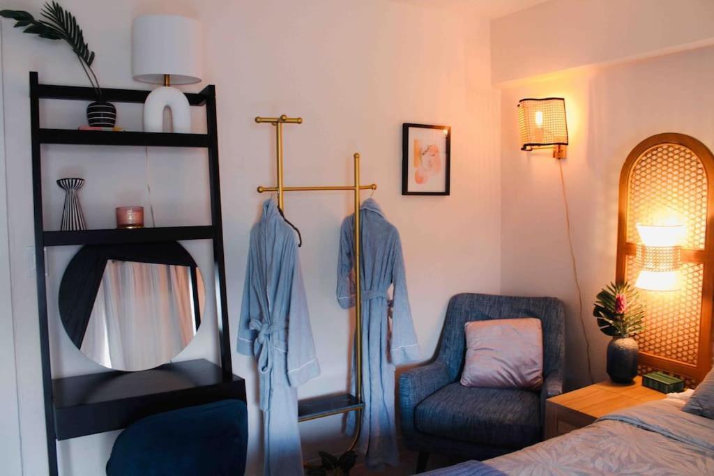 Seashore Waikiki Studio 1 Block From A Beach No Resort Fees Гонолулу Экстерьер фото