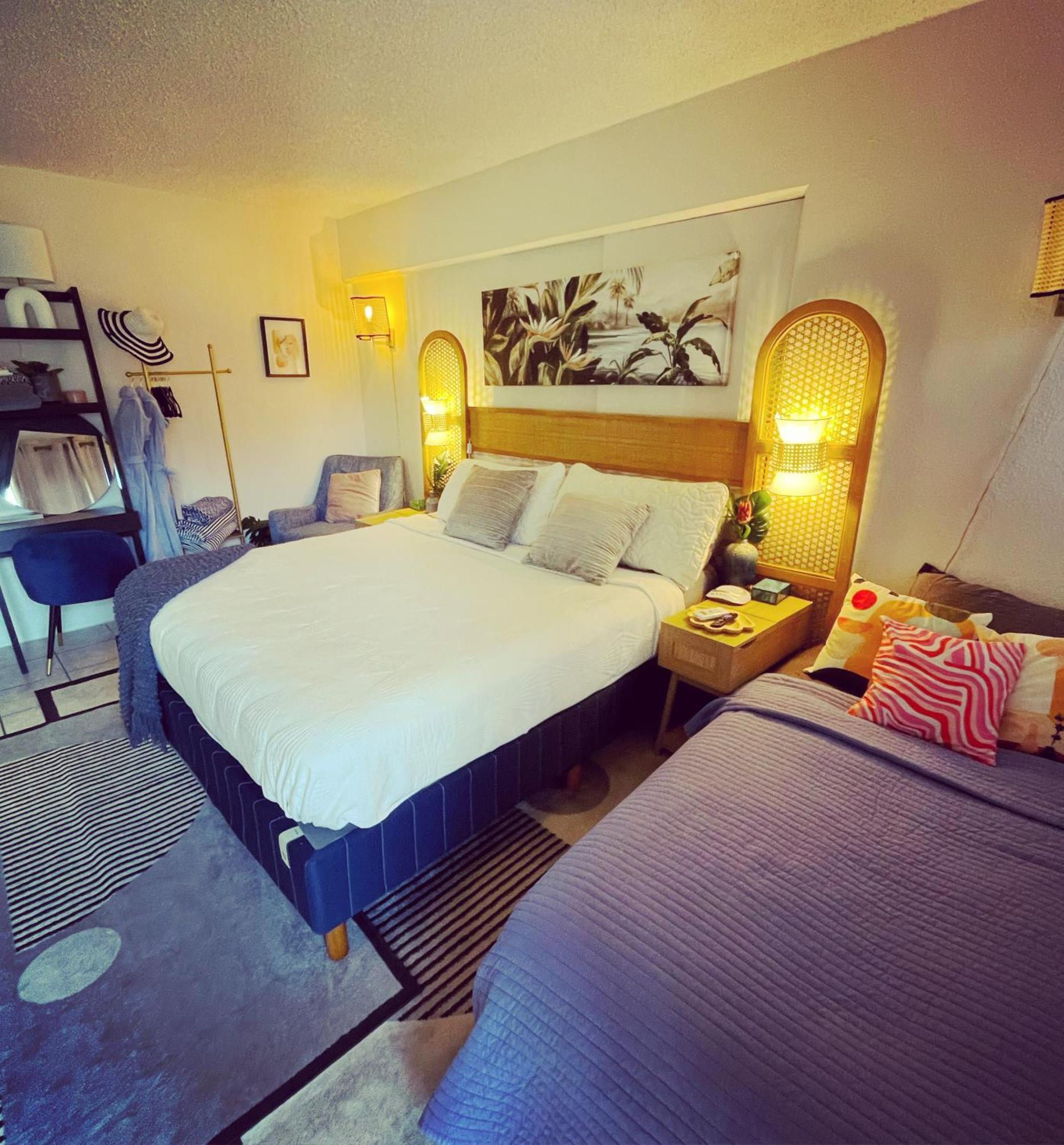 Seashore Waikiki Studio 1 Block From A Beach No Resort Fees Гонолулу Экстерьер фото